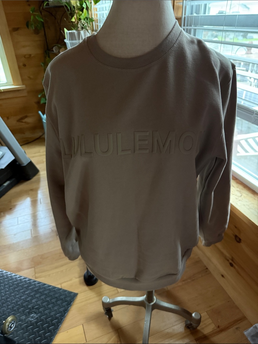 lululemon athletica Men's Crewneck Sweatshirt — Taupe